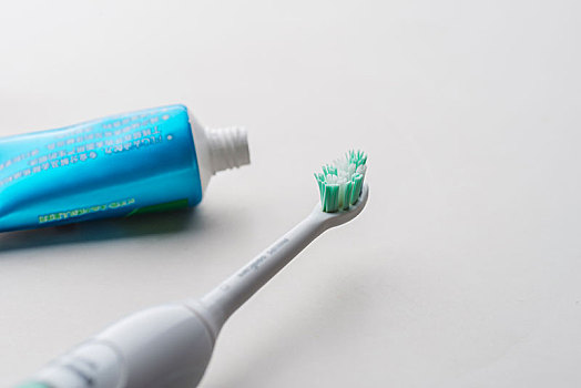 做家政工作工資多少？揭秘家政行業的薪資秘密