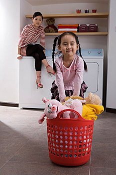 保姆一個月多少錢？揭開家庭服務市場的真實面紗
