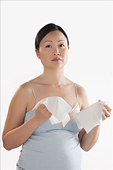 青島住家保姆大概多少錢？了解價格，選擇最合適的服務(wù)