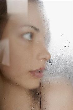 女保姆濟南價格是多少錢？揭秘濟南女保姆服務的真實價格與價值！