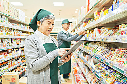 《侍神令》：票房成就與成本背后的深度解析