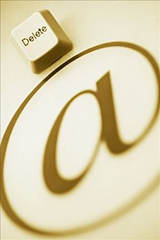 濟(jì)南保姆價(jià)格多少？讓我們?yōu)槟议_價(jià)格背后的秘密