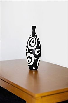 濟(jì)南請(qǐng)保姆多少錢(qián)一個(gè)月？揭開(kāi)保姆費(fèi)用背后的真相