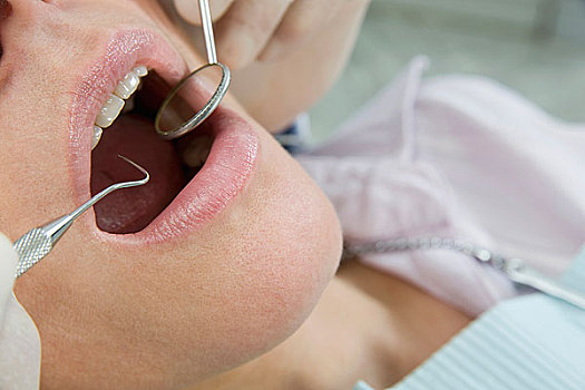 深圳找保姆看孩子多少錢？家長必讀的實用指南