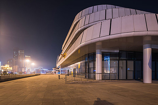 上海保潔阿姨工資多少？揭秘上海保潔行業的收入與發展前景