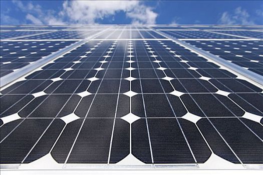 深圳保姆工資一個月多少？2025年最新行情揭秘