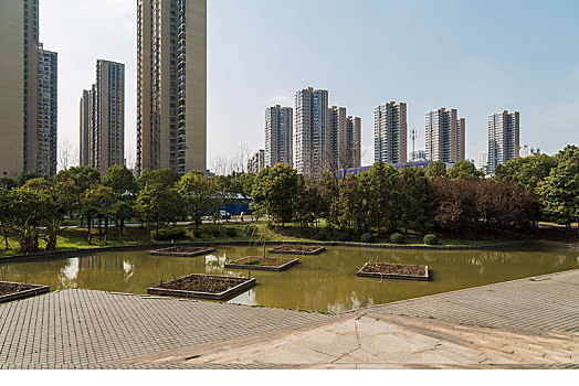 照顧老人，一個月多少錢？——為您揭開養老服務背后的真實成本