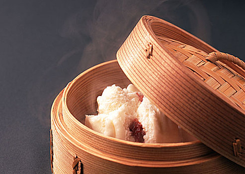 河南保姆一個月多少錢？揭秘河南地區保姆月薪的真實情況
