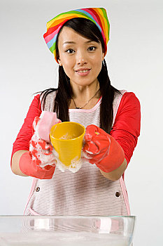 月嫂干一個月多少錢？揭秘高薪背后的價值與服務