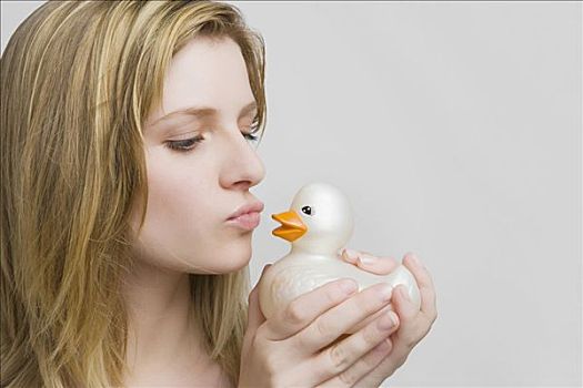 合肥當(dāng)保姆一月多少錢？薪資揭秘，機(jī)會無限！