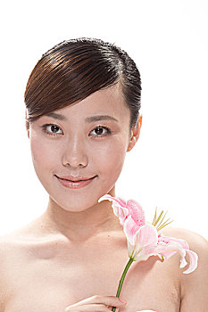 上海開個(gè)家政掙多少？揭秘家政行業(yè)的賺錢潛力