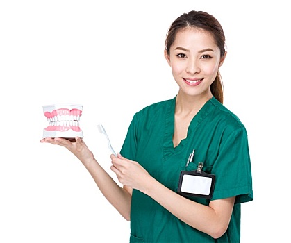 菏澤家政培訓(xùn)收費(fèi)多少？了解家政行業(yè)的前景與培訓(xùn)費(fèi)用