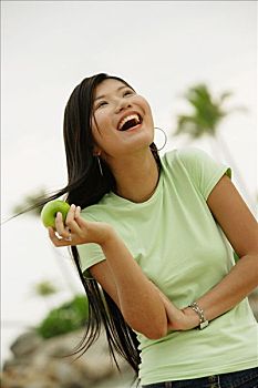 大連保姆月薪揭秘：你不得不知的行情與趨勢