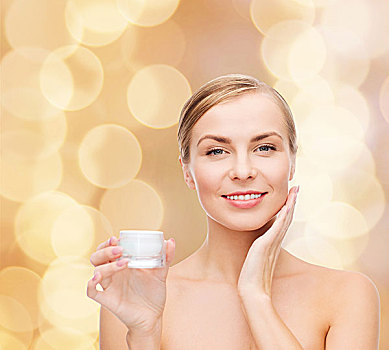 成都催乳師工資多少？揭秘這個(gè)行業(yè)的前景與薪資