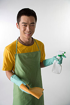 一小時(shí)保潔多少錢？了解不同服務(wù)標(biāo)準(zhǔn)，選擇合適的清潔方案