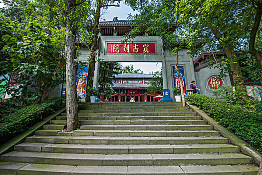 一對一伺候老人多少錢？探秘老人護理服務(wù)的真實費用