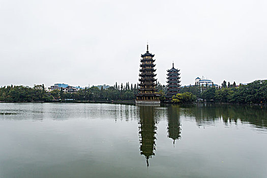 杭州做保潔員多少錢？一文帶你了解保潔行業的薪資與前景