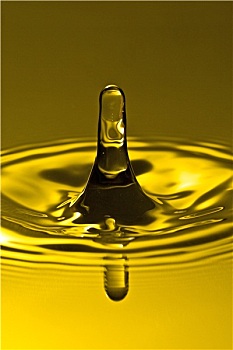醫(yī)院高級護工多少錢一天？讓我們來看看這個關(guān)乎健康的投資！