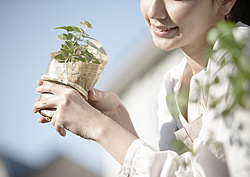 番禺住家保姆工資多少？揭秘番禺地區住家保姆薪資的背后真相