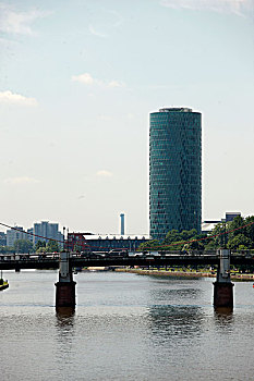 安徽省住家保姆多少錢？了解不同服務(wù)與價(jià)格，幫你找到最合適的選擇！