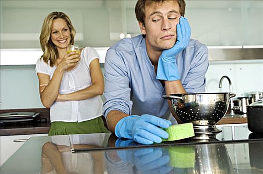 最高陪護保姆工資多少？揭秘行業潛力與薪資趨勢