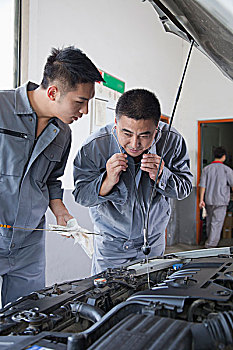 長沙護工保姆多少錢一天？揭秘背后的收費標準和服務質量