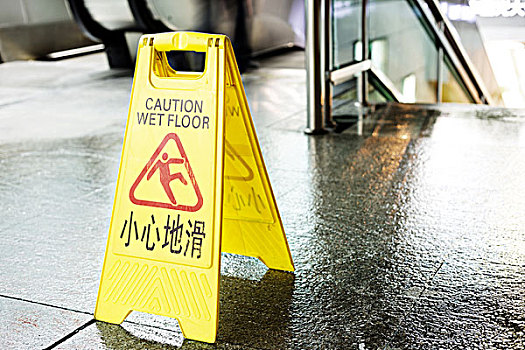深圳請(qǐng)個(gè)住家保姆多少錢？解鎖高品質(zhì)生活的秘訣