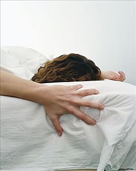 城陽白班月嫂多少錢？揭秘白班月嫂的價格與服務優勢