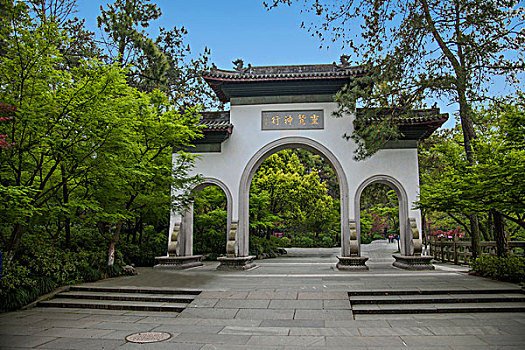 福州保姆工資多少錢？了解福州家政行業的薪資行情