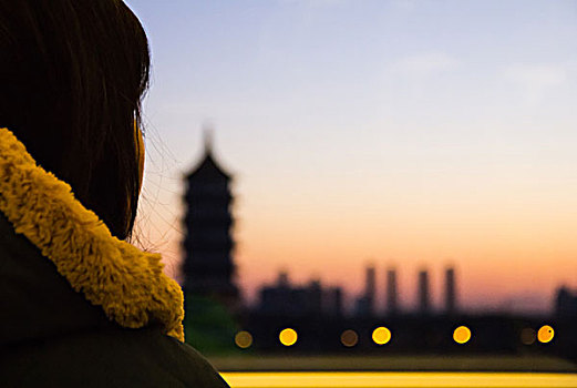 北京市區(qū)保姆工資解析：讓您了解當(dāng)前市場(chǎng)行情與趨勢(shì)