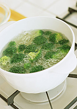 找一個保姆多少錢？讓你輕松了解保姆服務費用