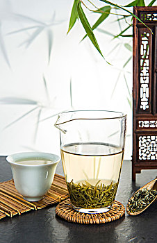 上海請保姆多少錢？揭秘家庭雇傭保姆的真實費用！