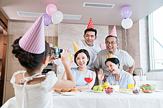 上海正規月嫂多少錢？揭開月嫂服務的真相與價格