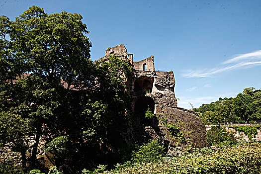 北京家政行業(yè)的平均工資：一個(gè)值得關(guān)注的行業(yè)前景