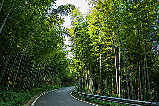 化妝上門服務(wù)，讓美麗隨時隨地閃耀
