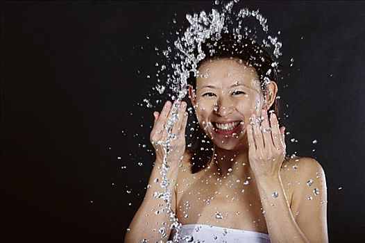 北京月嫂一年能賺多少錢？揭秘月嫂行業收入的秘密！