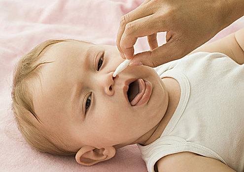 請通乳師一般多少錢？了解母乳喂養的秘密與成本