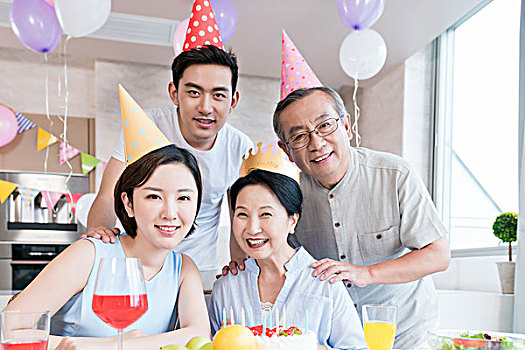 深圳家政行業(yè)月收入揭秘：值得一試的職業(yè)選擇！