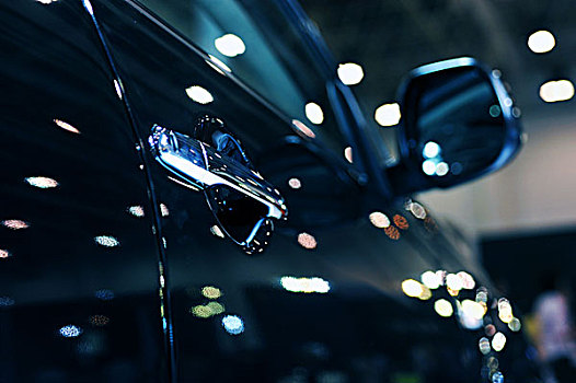 北京保姆會開車多少錢？揭開雇傭專業保姆的價格背后