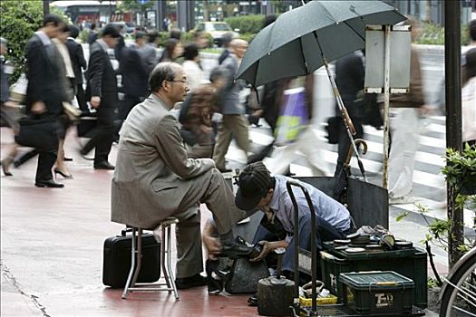 洛杉磯找個保姆多少錢？你需要了解的市場行情