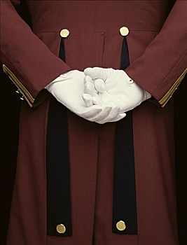 文登看小孩的保姆多少錢？如何選擇最合適的保姆服務？