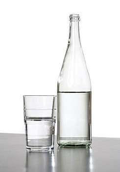 廈門(mén)熱水器清洗多少錢(qián)？讓你全面了解清洗熱水器的成本與價(jià)值