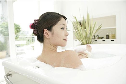 房山月嫂一個月多少錢？為您揭開月嫂服務的真相