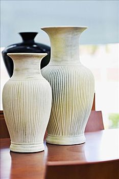 搞衛(wèi)生鐘點工保姆多少錢？揭秘家政服務(wù)費用內(nèi)幕