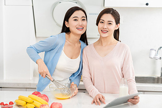 家政有多少錢一個(gè)月？揭秘家政行業(yè)的收入與前景