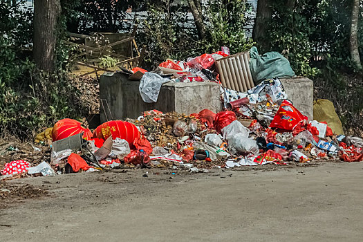 住家家政保姆月嫂多少錢？你了解這些服務的市場行情嗎？
