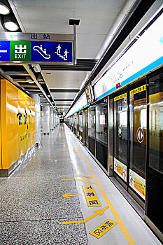 住家保姆北京多少錢？揭秘最全費用與選擇指南！