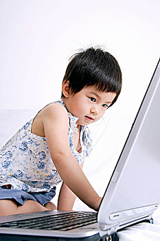 長沙請保姆孩子多少錢？揭秘保姆價格背后的因素