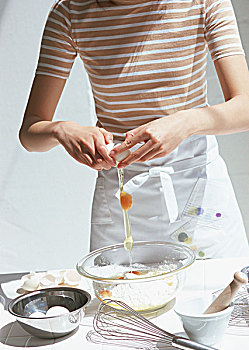 無錫做飯保姆多少錢一月？揭秘家庭廚房保姆服務(wù)市場(chǎng)