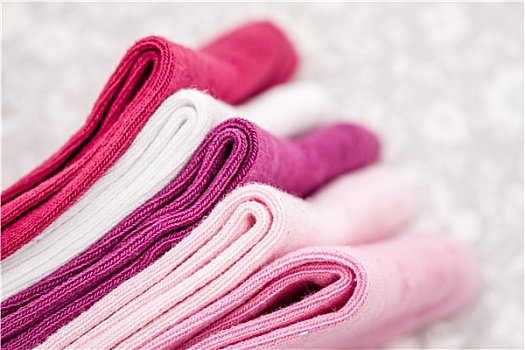 醫(yī)院8小時(shí)護(hù)工多少錢(qián)？了解護(hù)工服務(wù)費(fèi)用，選擇適合您的護(hù)理方案